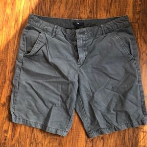 Gap size 8 shorts